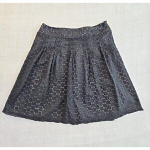 Ann Taylor Lace Eyelet Lined Skirt Women's 8P Black A-Line Mini Length EUC LN